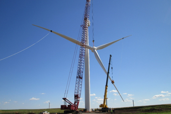 MidAmerican to invest millions in new wind development